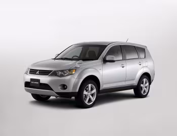 Mitsubishi Outlander [Japan] '10.2005–10.2012