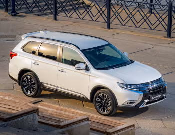 Mitsubishi Outlander [CIS] '2021–22