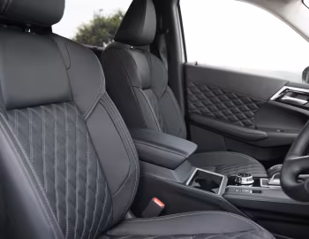 Interior Mitsubishi Outlander [South Africa] '2023–25