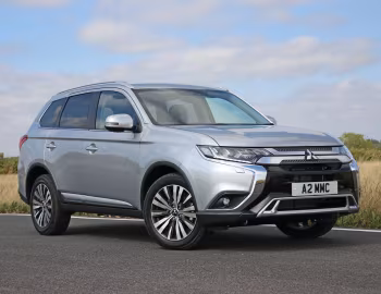 Mitsubishi Outlander [UK-spec] '2018–21