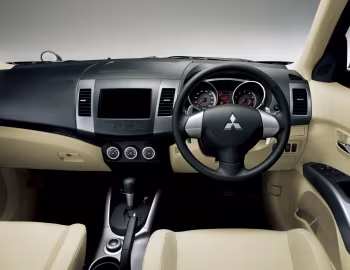 Painel frontal Mitsubishi Outlander [Japan] '10.2005–10.2012