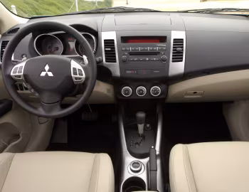 Painel frontal 2007–09 Mitsubishi Outlander [North America] '2006–09