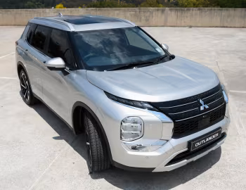 Mitsubishi Outlander [South Africa] '2023–25