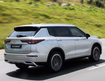 Mitsubishi Outlander [South Africa] '2023–25