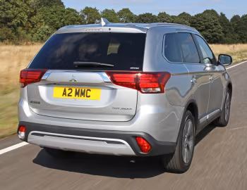 Mitsubishi Outlander [UK-spec] '2018–21