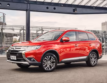 Mitsubishi Outlander [Australia] '2015–18
