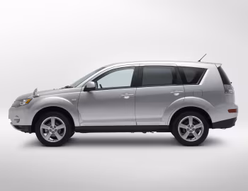 Mitsubishi Outlander [Japan] '10.2005–10.2012