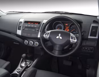 Торпедо Mitsubishi Outlander [South Africa] '2010–12