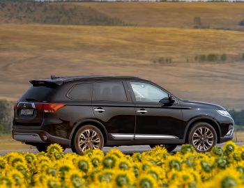 Mitsubishi Outlander [CIS] '2021–22