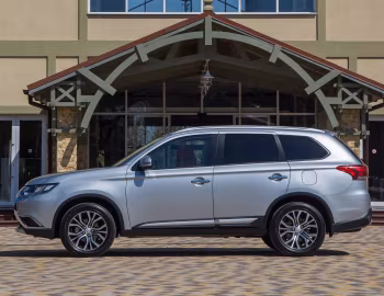 Mitsubishi Outlander [CIS] '2015–18