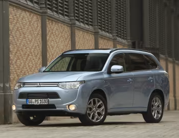 Mitsubishi Outlander PHEV [Worldwide] '2012–15