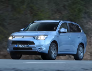 Mitsubishi Outlander PHEV [Worldwide] '2012–15