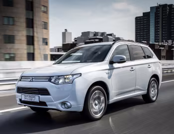 Mitsubishi Outlander PHEV [Worldwide] '2012–15
