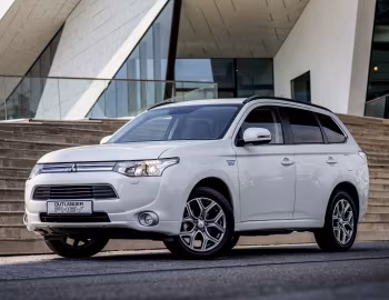 Mitsubishi Outlander PHEV [Worldwide] '2012–15