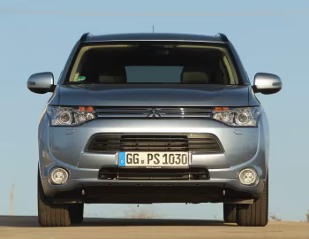Mitsubishi Outlander PHEV [Worldwide] '2012–15