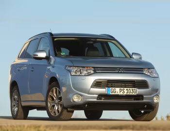 Mitsubishi Outlander PHEV [Worldwide] '2012–15