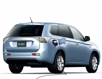 Mitsubishi Outlander PHEV [Japan] '2012–15