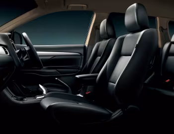 Интерьер Mitsubishi Outlander PHEV [Japan] '2012–15