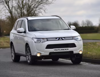 Mitsubishi Outlander [UK-spec] '2013–14