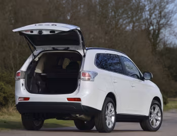 Mitsubishi Outlander [UK-spec] '2013–14