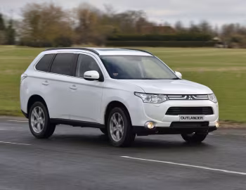 Mitsubishi Outlander [UK-spec] '2013–14