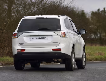 Mitsubishi Outlander [UK-spec] '2013–14