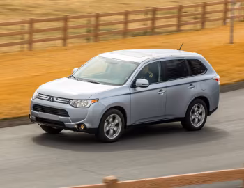 2014 Mitsubishi Outlander [North America] '2013–14