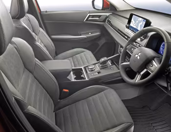 Interior Mitsubishi Outlander PHEV Aspire [Australia] '2022–25
