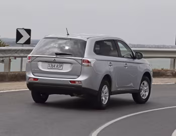 Mitsubishi Outlander [Australia] '2012–14