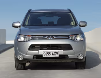 Mitsubishi Outlander [Australia] '2012–14