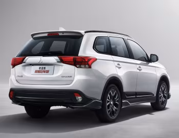 Mitsubishi Outlander "Champion Edition" [China] '2017–18