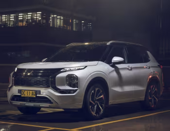 Mitsubishi Outlander Exceed [Australia] '2021–25