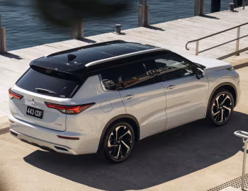 Mitsubishi Outlander Exceed [Australia] '2021–25