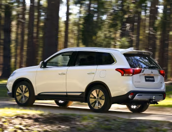 Mitsubishi Outlander Exceed [Australia] '2018–21