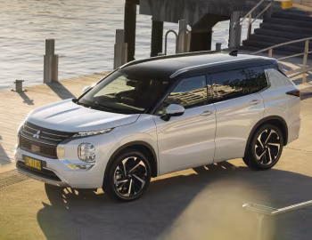 Mitsubishi Outlander Exceed [Australia] '2021–25
