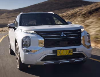Mitsubishi Outlander Exceed [Australia] '2021–25