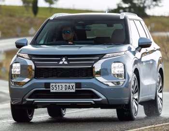 Mitsubishi Outlander Exceed Tourer [Australia] '2025–pr.