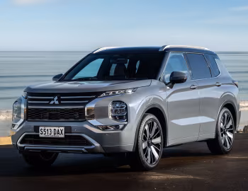 Mitsubishi Outlander Exceed Tourer [Australia] '2025–pr.
