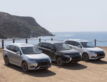 2018 Mitsubishi Outlander GT PHEV [North America] '2017–18
