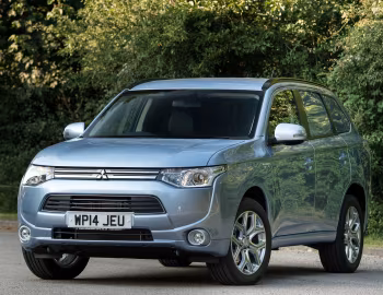 Mitsubishi Outlander GX3h 4Work [UK-spec] '2014–15