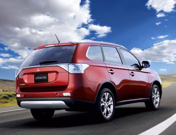 Mitsubishi Outlander [Japan] '2014–15