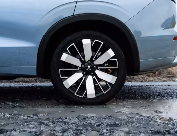 2026 Mitsubishi Outlander PHEV [North America] '2026