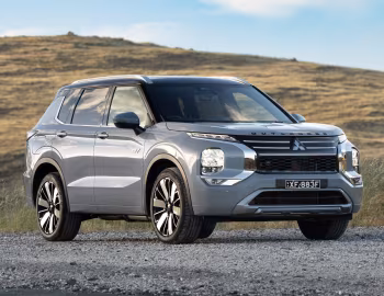 Mitsubishi Outlander PHEV Exceed Tourer [Australia] '2025–pr.