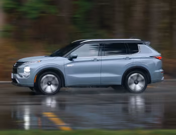 2026 Mitsubishi Outlander PHEV [North America] '2026