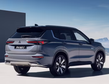 Mitsubishi Outlander PHEV Exceed Tourer [Australia] '2025–pr.