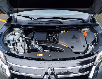 Под капотом 2026 Mitsubishi Outlander PHEV [North America] '2026