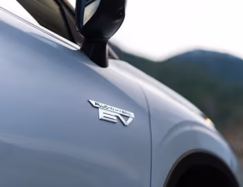 2026 Mitsubishi Outlander PHEV [North America] '2026