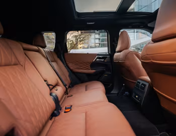 Interior 2026 Mitsubishi Outlander PHEV [North America] '2026