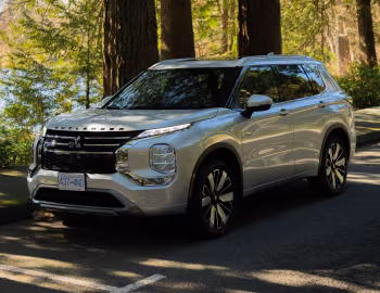 2026 Mitsubishi Outlander PHEV [North America] '2026