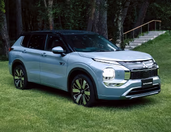 Mitsubishi Outlander PHEV [Japan] '2024–pr.
